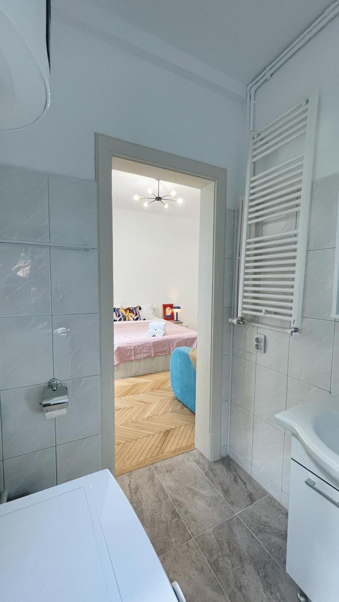 Pinkfluid - Charming Studio In Prime Location Bucareste Exterior foto